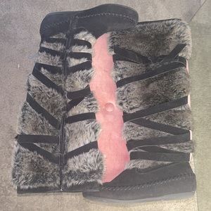 Shoedazzle Fur Boots